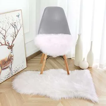 YJ.GWL Soft Faux Sheepskin Fur Area Rug, Luxury Fluffy Rug for Sofa Bedroom Living Room Nursery, Shaggy Chair Cover Seat Pad Plush Carpet 2 x 3 Feet Irregular White