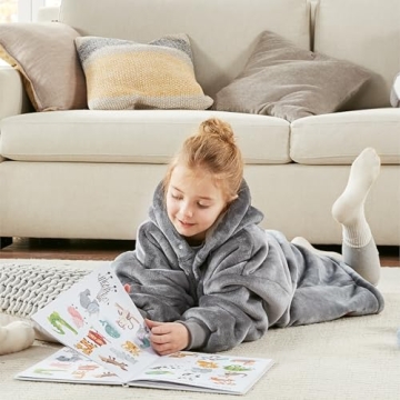 Cozy Wearable Blanket Hoodie for Kids, Glow-in-Dark Stars
