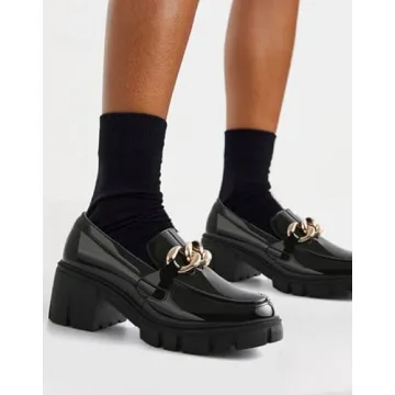 Chic Women’s Patent Loafers for All-Day Comfort