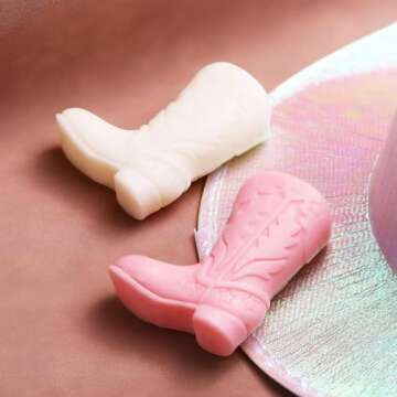 Tuitessine Cowgirl Decor Novelty Boot Candle Birthday Gifts for Woman Girlfriend Decorative Candles Natural Soy Wax Brown Lavender Scented Cute Western Home Bedroom Decor White Pink 2PCS