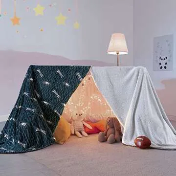 CS CATHAYSPORTS Cathay Sports NFL Official Licensed Philadelphia Eagles Extra-Large 8ft x 8ft (96" x 96") Link' Flannel & Sherpa Family Blanket, Team Color, One Size, (FBL10005PHI)
