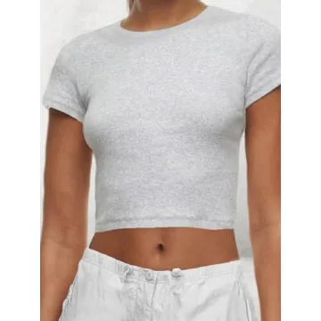 Chic Ribbed Cotton Crop Top for Stylish Summer Wear