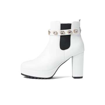 Juicy Couture Women's Chic White Flat Sandals for Summer