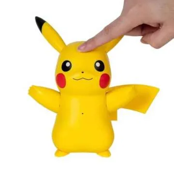 Pokémon Train and Play Deluxe Pikachu - 4.5-Inch Pikachu Figure with Lights, Sounds, and Moving Limbs Plus Interactive Accessories