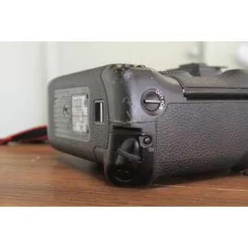 Canon EOS-1D Mark II 8.2MP Digital SLR Camera (Body Only)