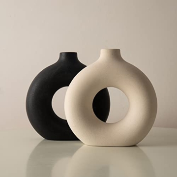 RyddeligHome White Ceramic Donut Vase for Pampas Grass