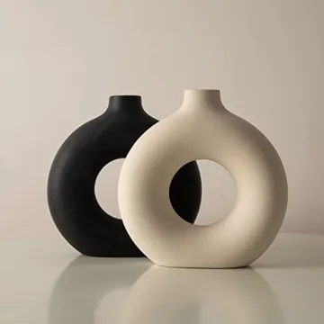 RyddeligHome White Ceramic Donut Vase for Pampas Grass