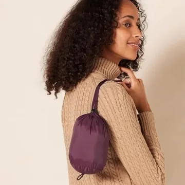 Amazon Essentials Women's Lightweight Full-Zip Water-Resistant Hooded Puffer Coat (Available in Plus Size), Burgundy, Small