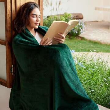 Exclusivo Mezcla Fleece Throw Blanket for Couch, Sofa, 300GSM Super Soft and Warm Blankets, Forest Green Throw All Season Use, Cozy, Plush, Lightweight, 50x60 Inches