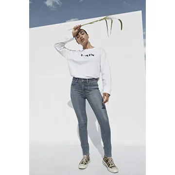 Stylish Levi's 721 High Rise Skinny Jeans for Women