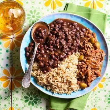 A Dozen Cousins Seasoned Beans, Vegan and Non-GMO Meals Ready to Eat Made with Avocado Oil (Black Beans, 8 Pack)