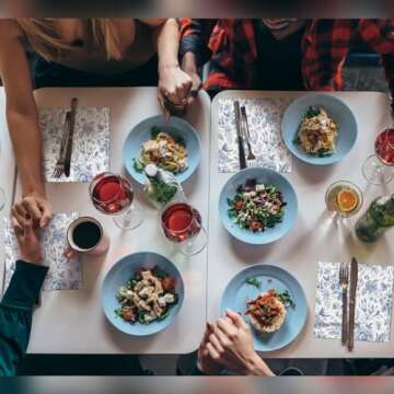 VitalCozy 24 Pcs Cloth Napkins Plants Butterfly Soft Reusable Napkin Country French Cotton Dinner Towel Decorative Washable Towels for Spring Summer Fall Party(Blue White Flower,24 Pcs)