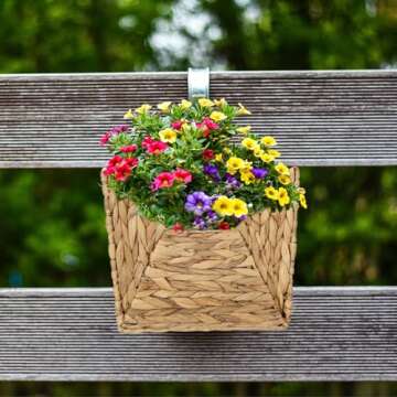 TKGKHK Wall Mounted Storage Baskets, 2PCS Handmade Water Hyacinth Storage Baskets Wall Hanging Organizing Container for Living Room,Bedroom,Kitchen (Large+Small)