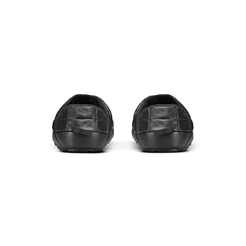 THE NORTH FACE Men's Thermoball Traction Mule V Winter Shoe, TNF Black/TNF White, 10