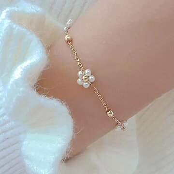 GUOKE Daisy Pearl Flower Bracelet, 14K Gold Plated Dainty Gold Bracelets for Women Daisy Bracelet Simple Jewelry