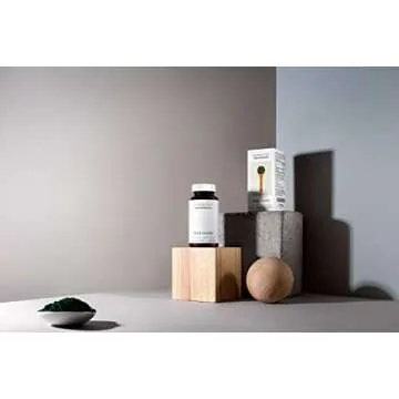 Think Remedy Fresh Water Algae Capsules - Chlorella Spirulina Pills for Detoxification - Potent Chlorophyll - Organic Powder Supplement - 60 Capsules - Optimal 50/50 Blend