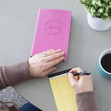 KJV Holy Bible: Deluxe Gift, Pink Leathersoft, Red Letter, Comfort Print: King James Version