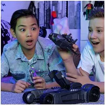 Transforming 2-in-1 Batman Batmobile for Kids - Spin Master