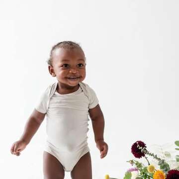 KYTE BABY Short Sleeve Unisex Baby Bodysuits, Rayon Made From Bamboo Material (3-6 Months, Oat)