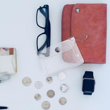 NUOBESTY 4 Pcs Transparent Card Holder Clear Organizer Bags Mini Notebook Small Wallet Keychain Ticket Key Chain Small Wallets for Girls Pocket Notepads Seelve Practical Cards Storage Bag