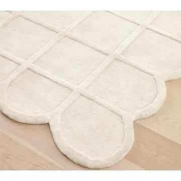 Anthrofy Selena Scallop Handmade Wool Area Rug - Beige