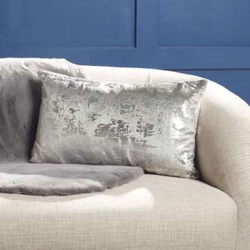 SAFAVIEH Edmee Metallic Throw Pillow, Light Grey/Silver