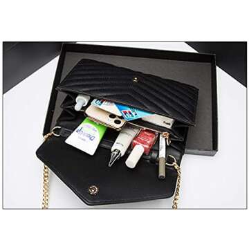 YXBQueen Quilted Handbags for Women Chain Crossbody Bags Chevron Faux Leather Clutch Purses for Women (White)