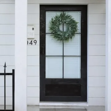 Stunning Eucalyptus Wreath for All Seasons - 26 Inches