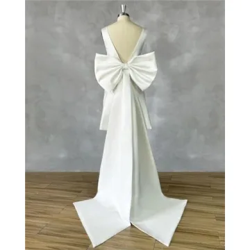 Luxurious BIRENEROBE Satin Bow Cape for Weddings and Events