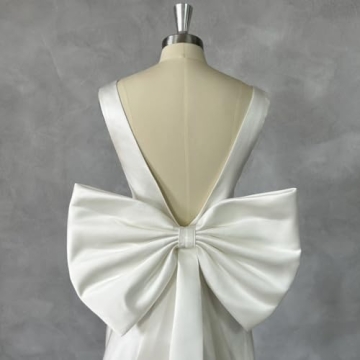 Luxurious BIRENEROBE Satin Bow Cape for Weddings and Events