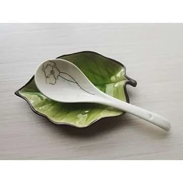 Ceramic Spoon Rest: Leaf-Shaped Kitchen Accessory