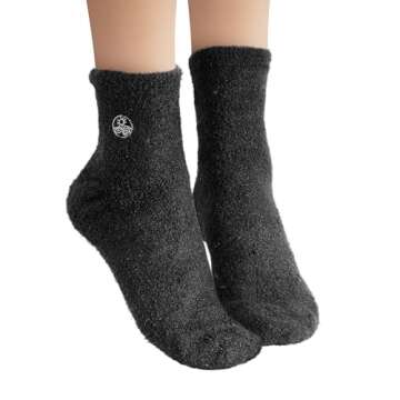 Earth Therapeutics Aloe Vera Socks for Soft Feet