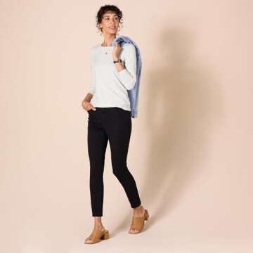 Essential Women's Long Sleeve Crewneck T-Shirt in Grey