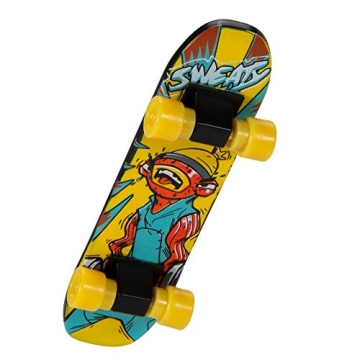 Fortnite Midfield Maestro Figure & Accessories Set - Play & Collect