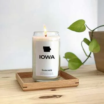 Iowa Homesick Candle: Bourbon & Praline Scents
