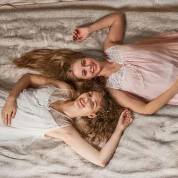 Krifey Plush Faux Fur White Throw Blanket,Luxury Thick Fluffy Blankets for Couch, Bed, Sofa,Warm Fuz...