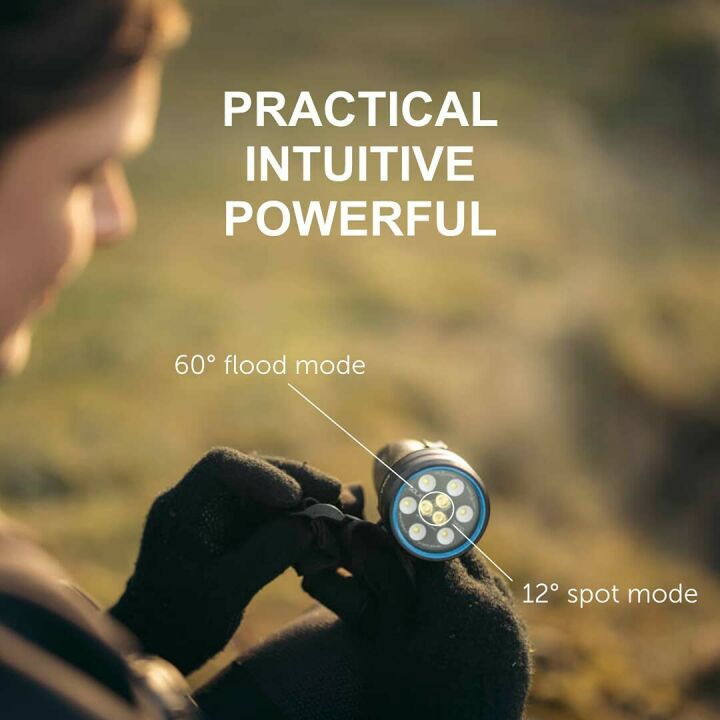 Sola Dive 2500 S/F - Versatile Underwater Light