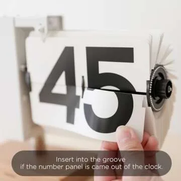 mooas Classic Modern Wood Big Flip Desk Clock (Black), Retro Vintage Analog Design Auto Flip Clock Table Clock Large Number Battery Powered, Ideal for Home Office School Hotel Café