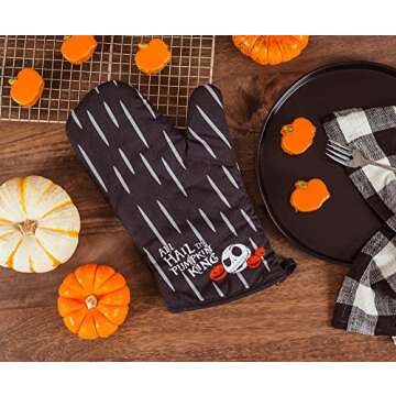 Disney The Nightmare Before Christmas Jack Skellington Kitchen Oven Mitt Pot Holder | Thick Heat Resistant Gloves For Cooking, Baking, BBQ | Disney Kitchen Accessories, Housewarming Gifts