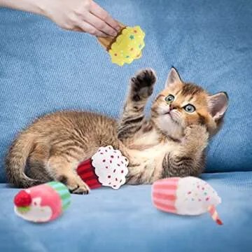 CiyvoLyeen 6 PCS Cupcake Catnip Toys Cupcake Cat Toys Cute Kitten Toys Interactive Cat Chew Bite Supplies Catnip Toy for Cat Gift Cat Lovers