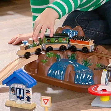 KidKraft Mountain Train Set - 61 Wooden Pieces for Kids