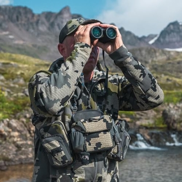 KUIU PRO Bino Harness for Waterproof Comfort and Protection