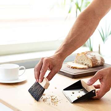 Navaris Small Dustpan and Brush Set - Wooden Mini Dust Pan Brush for Sweeping Table Tabletop - Compa...