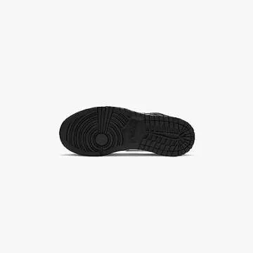 Nike Boy's Dunk Low Skate Shoes for Active Kids 7-12