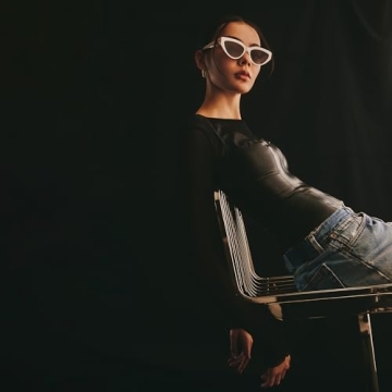 Quay Polarized Cat Eye Sunglasses with UV Protection