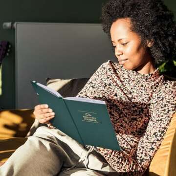 JUBTIC Reading Journal - Book Journal Reading Log for 75 Book Review and Track Your Reading Progress - Gift Book Accessories for Book Lovers and Voracious Readers - 75 Books，A5 Size (Pine Green)