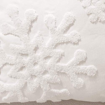 HUAGUOGUO 18 x 18 Christmas Snowflake Pillow Covers