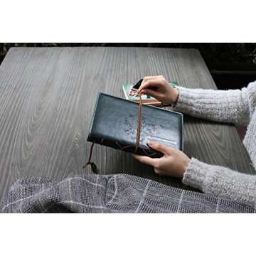 Refillable Writing Journals,Vintage Faux Leather Bound Notebook for Women And Men with Lined Paper,Daily Use Gifts for Teachers/Girls/Boys/Travelers/Bloggers-Tree of Life Small A5