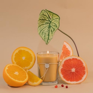 Votivo Red Currant Candle - Luxurious Scented Candle