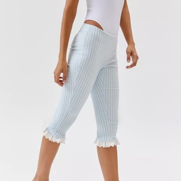 Stylish Capri Leggings with Lace Trim for Women